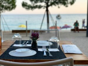 Himara ‘28 Restaurant BIZZ.AL