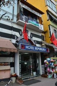 Hotel Republika Tirana BIZZ.AL