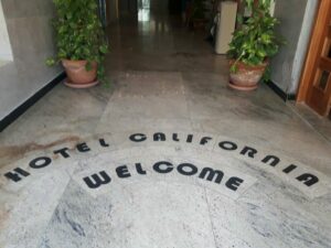 Hotel California Resort BIZZ.AL